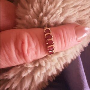 Elegant 10k yellow gold Ruby Women's Ring.
Size 7